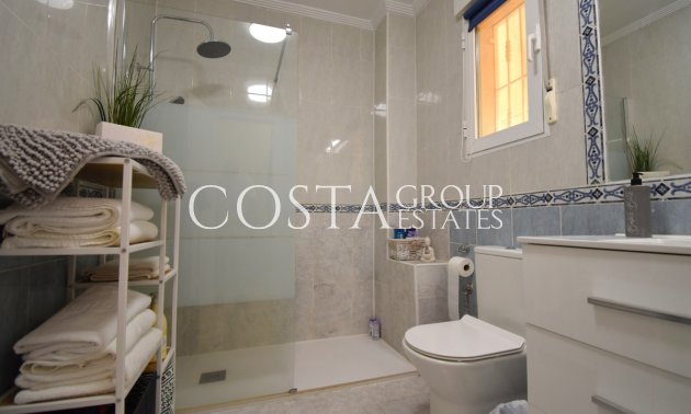 Wiederverkauf - Villa -
Orihuela - Villamartin