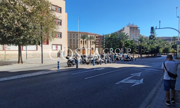 Revente - Apartments -
Alicante - Alicante Centro