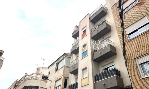 Herverkoop - Apartments -
Torrevieja - Torrevieja Centro