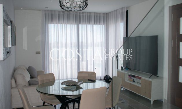 Odsprzedaż - Willa -
Orihuela - Los Altos