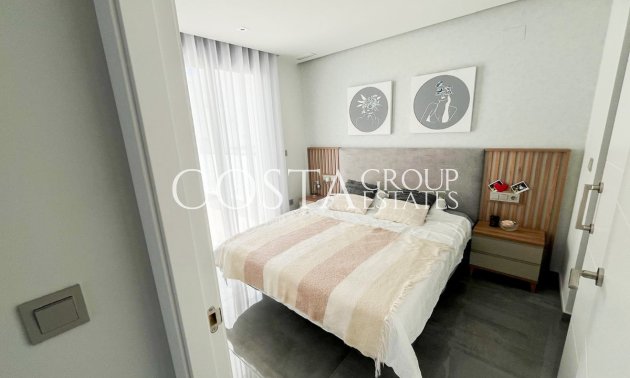 Odsprzedaż - Willa -
Orihuela - Los Altos