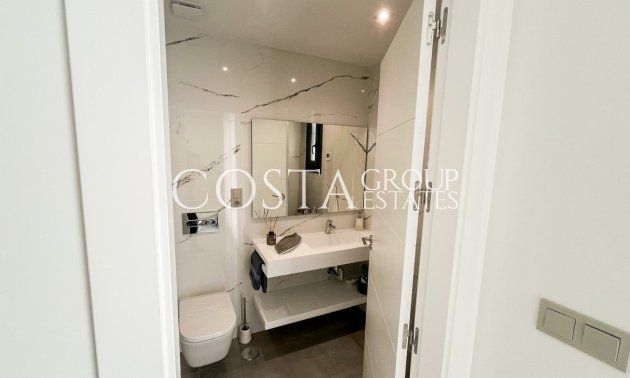 Odsprzedaż - Willa -
Orihuela - Los Altos