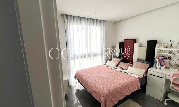 Odsprzedaż - Willa -
Orihuela - Los Altos