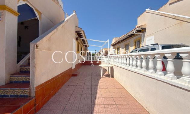 Herverkoop - Huis -
Orihuela - La Regia