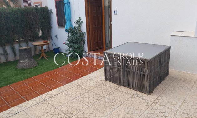 Herverkoop - Villa -
Orihuela - Villamartin