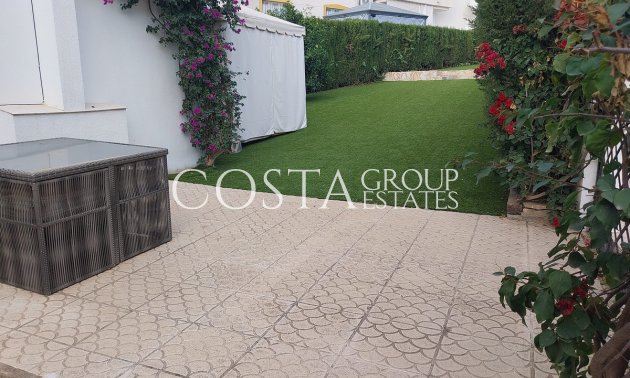 Herverkoop - Villa -
Orihuela - Villamartin