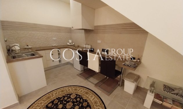 Herverkoop - Villa -
Orihuela - Villamartin