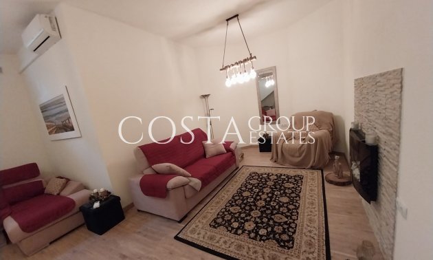 Herverkoop - Villa -
Orihuela - Villamartin