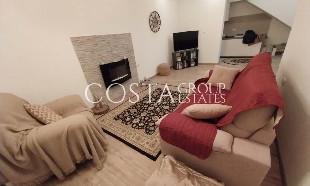 Herverkoop - Villa -
Orihuela - Villamartin