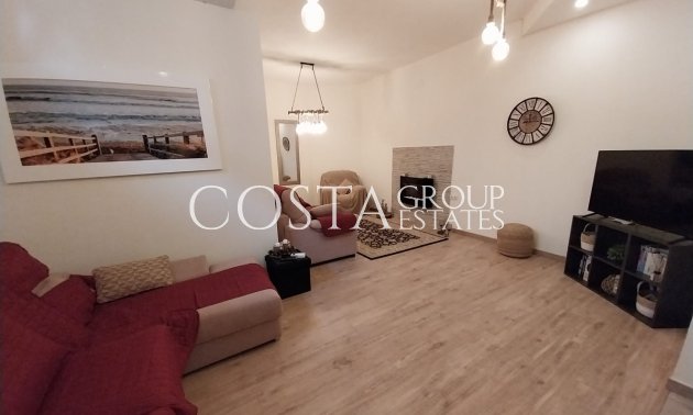 Herverkoop - Villa -
Orihuela - Villamartin