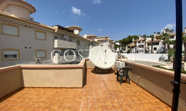 Herverkoop - Villa -
Orihuela - Villamartin