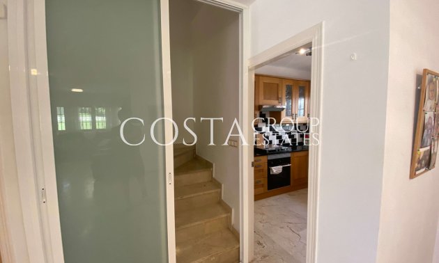 Herverkoop - Villa -
Orihuela - Villamartin