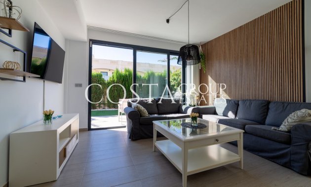 Odsprzedaż - Willa -
Orihuela - Punta Prima