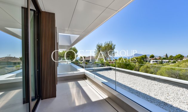 Nowy budynek - Willa -
Altea