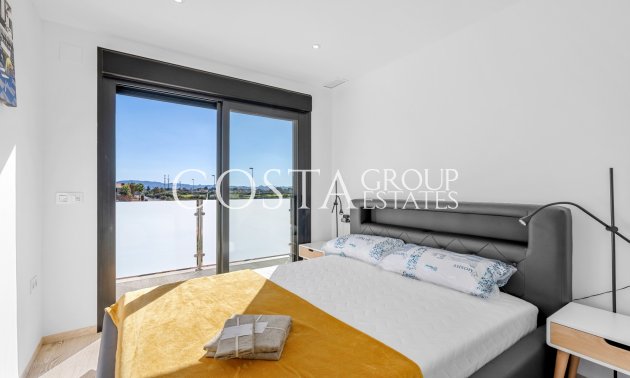 Resale - Villa -
Los Alcazares - Serena Golf