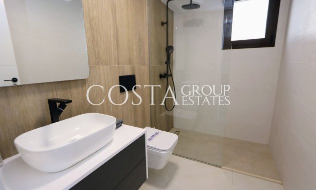 Herverkoop - Villa -
Orihuela - Villamartin