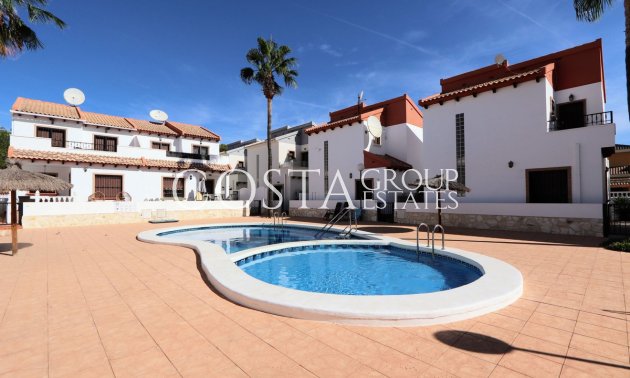 Herverkoop - Villa -
Orihuela - Villamartin