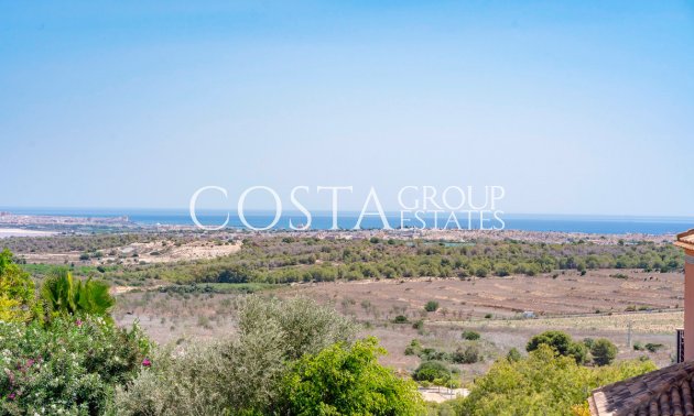 Odsprzedaż - Dom -
San Miguel de Salinas - San Miguel