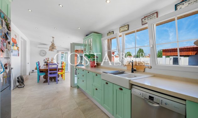 Resale - Villa -
Almoradí - Almoradi Centro