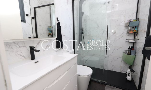 Wiederverkauf - Villa -
Orihuela - Villamartin