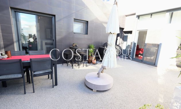 Wiederverkauf - Villa -
Orihuela - Villamartin