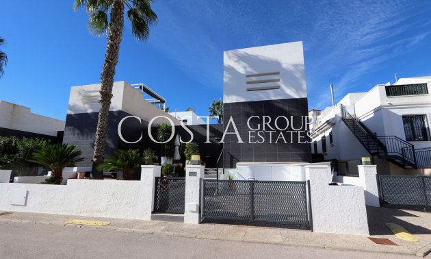 Wiederverkauf - Villa -
Orihuela - Villamartin