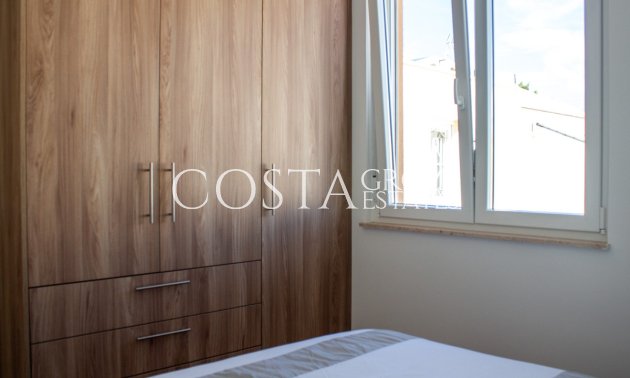 Herverkoop - Villa -
Torrevieja - La Siesta