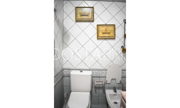 Odsprzedaż - Apartments -
Torrevieja - Torrevieja Centro