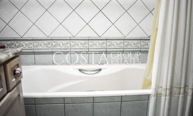 Odsprzedaż - Apartments -
Torrevieja - Torrevieja Centro