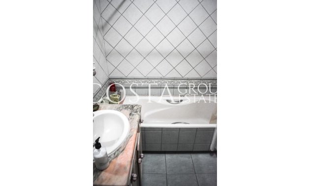 Odsprzedaż - Apartments -
Torrevieja - Torrevieja Centro