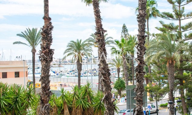Revente - Apartments -
Torrevieja - Torrevieja Centro