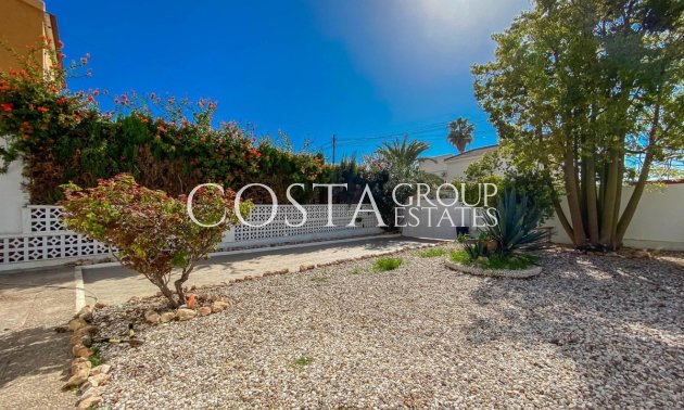 Resale - House -
Torrevieja - Aguas Nuevas