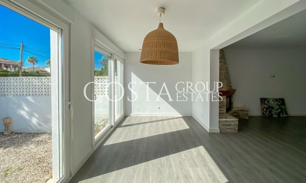 Resale - House -
Torrevieja - Aguas Nuevas