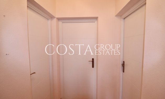 Revente - Villa -
Catral