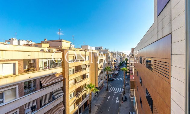 Wiederverkauf - Apartments -
Torrevieja - Torrevieja Centro
