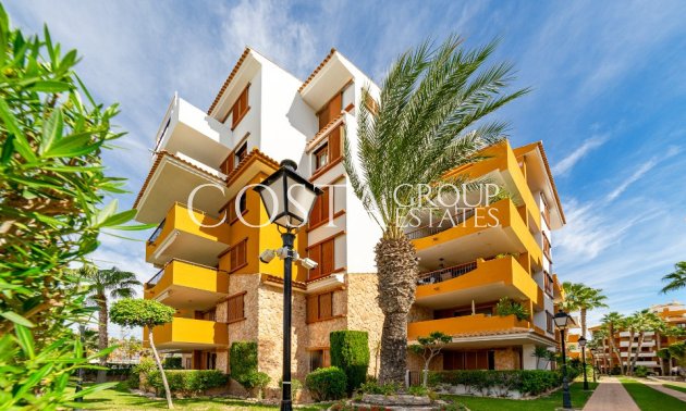 Herverkoop - Huis -
Orihuela - Punta Prima