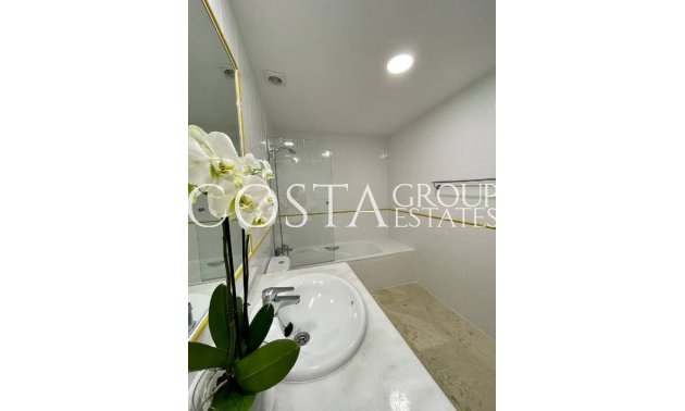 Herverkoop - Huis -
Orihuela - Punta Prima