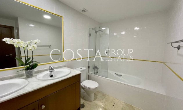 Herverkoop - Huis -
Orihuela - Punta Prima