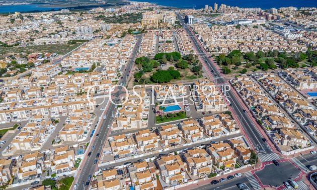 Herverkoop - Apartments -
Torrevieja - Aguas Nuevas