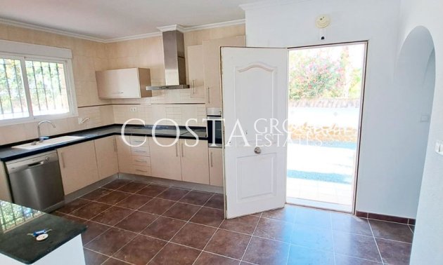 Herverkoop - Villa -
Catral - Catral - Country