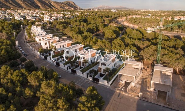 Nowy budynek - Willa -
Finestrat