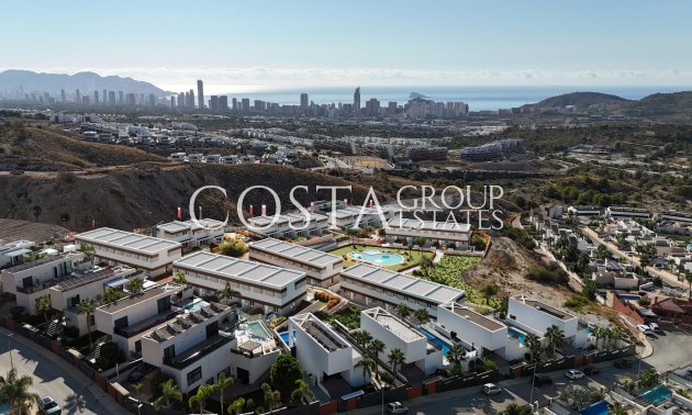 Nowy budynek - Willa -
Finestrat