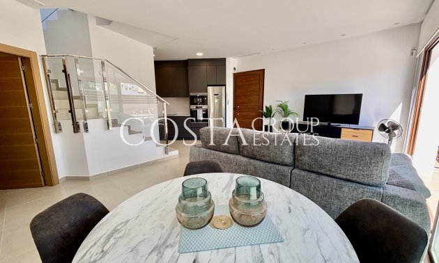 Neue Gebäude - Villa -
Benijofar