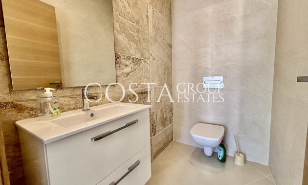 Neue Gebäude - Villa -
Benijofar