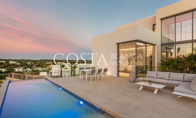 Nieuwbouw Woningen - Villa -
Las Colinas Golf and Country Club