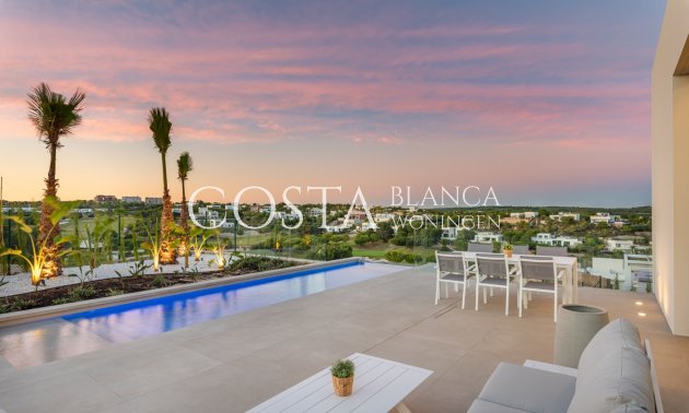 Nieuwbouw Woningen - Villa -
Las Colinas Golf and Country Club