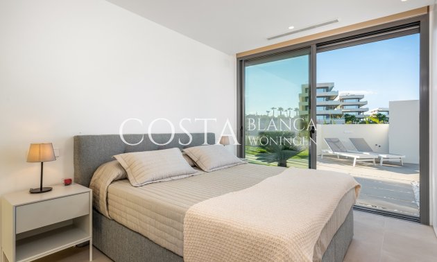 Nieuwbouw Woningen - Villa -
Las Colinas Golf and Country Club
