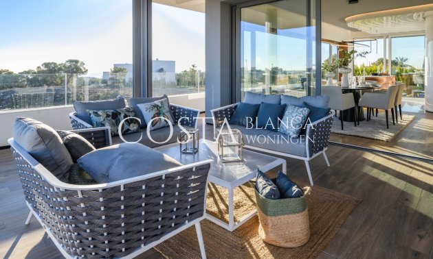 Nowy budynek - Apartament -
Las Colinas Golf and Country Club