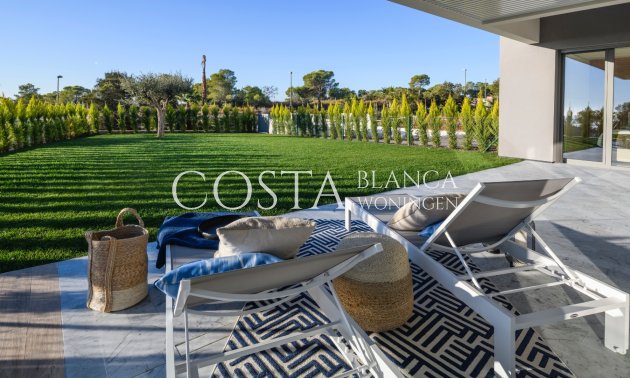 Nowy budynek - Apartament -
Las Colinas Golf and Country Club