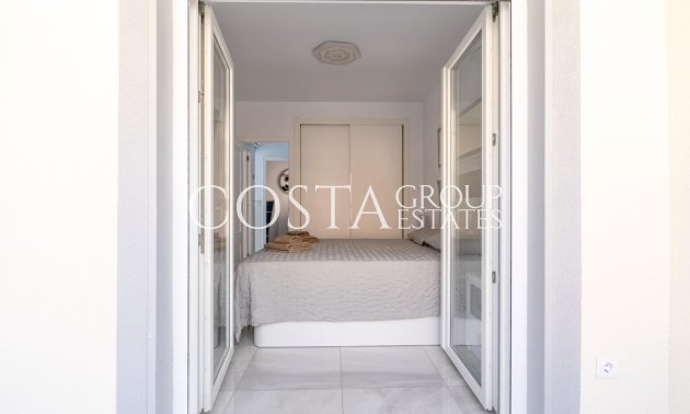 Wiederverkauf - House -
Orihuela Costa - Punta Prima